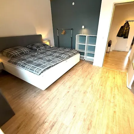 Appartamento Apartment, Parkplatz, 2 Balkone, Wi-fi, Tv